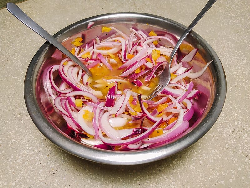 Xnipec is a soup made with purple onions
